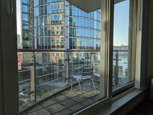 Prime Central London Riverside Manhattan Apartment