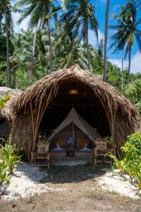 Darocotan Shipwreck Camping