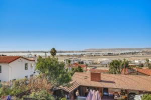 3 bedroom condo with expansive view