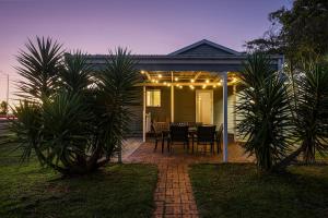 Otis House - Stylish Mid-Century - 15 Min to Geelong & Torquay
