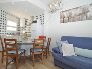 Apartamento céntrico con aire acondicionado y WiFi en LEscala, cerca de la playa y tiendas - HISP-7-27