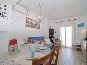 Apartamento céntrico con aire acondicionado y WiFi en LEscala, cerca de la playa y tiendas - HISP-7-27