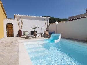 Casa en LEscala con piscina privada y WiFi - HISP-7-83