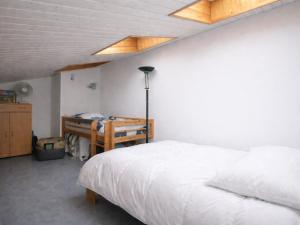 Maison Cosy avec Piscine, Proche Plages et Commerces à La Tranche-sur-Mer - FR-1-22-194