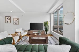 Luxury 2BR 2BA Prime Downtown Boston