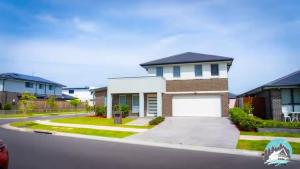 Elegant 7BR Family Retreat Sleeps 14