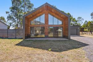 Skyframe Hosted by Halls Gap Accommodation
