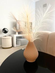 The Luxe Loft 2Bed Apartment Free Parking, Fast WiFi Netflix