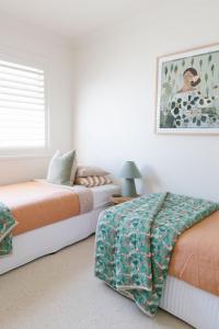 Fingal Head Lakehouse - Peaceful Waterfront Escape