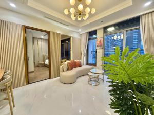 Vinhome Central Park Apartment Near Landmark