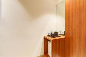 Boutique Hotel NH Suites Delhi IGI Airport With free Airport Pickup