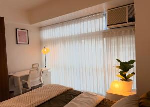 Cozy Studio Near Greenbelt, Legazpi Village Makati City