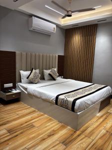 Hotel Meera International