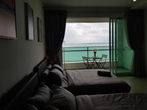 Georgetown Mansion One Suite by stayCATion Homestay