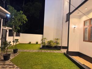 Ahasi Transit Airport View Hotel