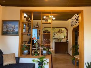 Cozy Hideaway and Quiet Rooftop in Beautiful Kandy