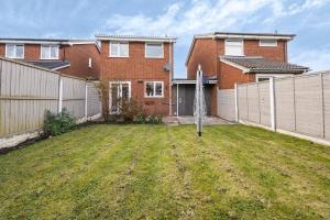 Lovely 3 bed in Crewe near Leighton Hospital
