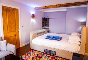 Lovely 2 Bedroom B-listed converted Whisky bond