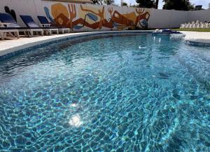 Desert Oasis With Heated Pool & Games Near Old Town