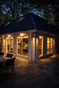 Groot vakantiehuis met sauna en bubbelbad