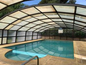 Super T3 of 85 m2, terrace 30 m2, parking, swimming pool