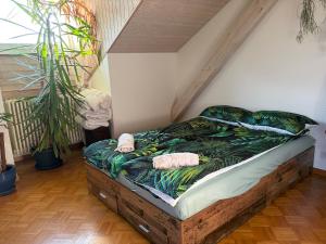 Urban Oasis - Green attic in Iconic Langstrasse