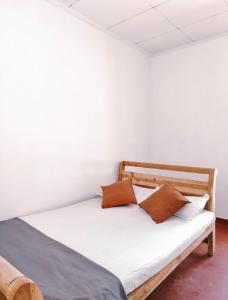 Shan Inn Midigama