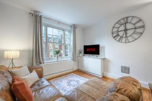 3 BR Apartment for 7 London Central