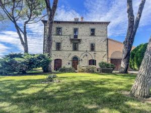 by Casamerina, Fratta Todina with private pool, soccer field, ping pong
