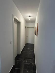 White Lotus Court Penthouse 14