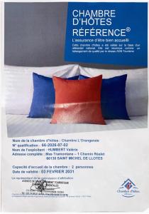 "MAS TRAMONTANE" chambres dhôtes, studio, ancien mas agricole dans parc arboré, piscine et sa vue face au Canigou