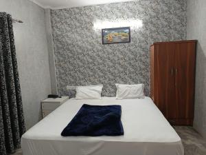 Family Hotel Near Nizamuddin Gate No 4