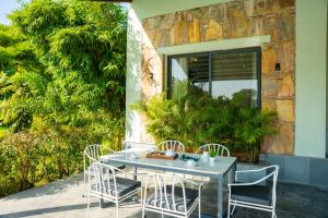 Raas Stays by ELIVAAS 4-BHK Retreat With Private Pool, Gardens, Lounge & Scenic Aravali Views