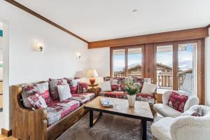 Golf Park Duplex by Mrs Miggins
