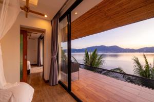 The Cozy Beachfront Phuket
