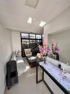 Modern Cozy Apartment in the Heart of the City