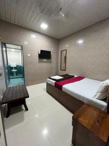 Hotel Golden Inn Takshila Andheri