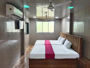 Hotel Golden Inn Takshila Andheri