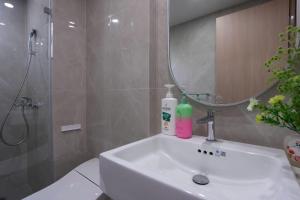2 Bedroom Masteri Center Point A