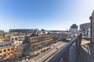 Holloway Penthouse with Balcony Views
