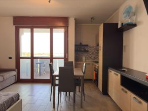 Aprilia Breeze, Piscina e Magnifica Vista sul Porto