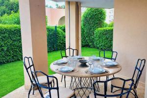 Beachfront 4 - 6 people 2 swimming pool