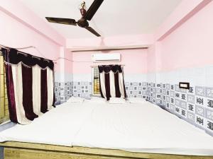 Near Sea Beach Krishna Radhya Inn with Resturent