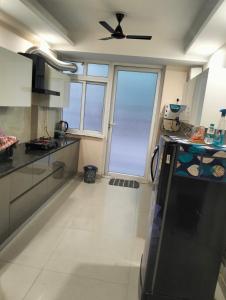 fully furnished 3bhk flat