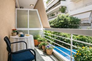 Seaside Escape with Balcony in Paleo Faliro