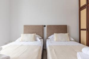 Makima Central Naxos Town