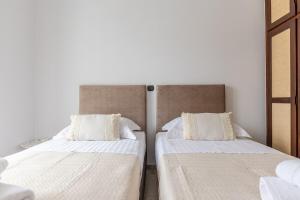 Makima Central Naxos Town