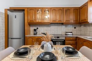 Makima Central Naxos Town