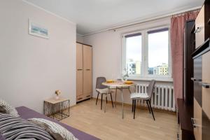 Kompaktowe Studio Blisko Molo w Sopocie by Noclegi Renters