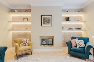 Elegantly Renovated 2BR w Balcony in Notting Hill